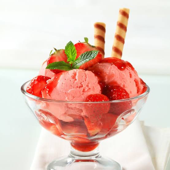 Boule de glace fraise